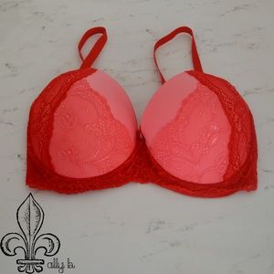 💕NWOT Just Intimates red lace bra💕